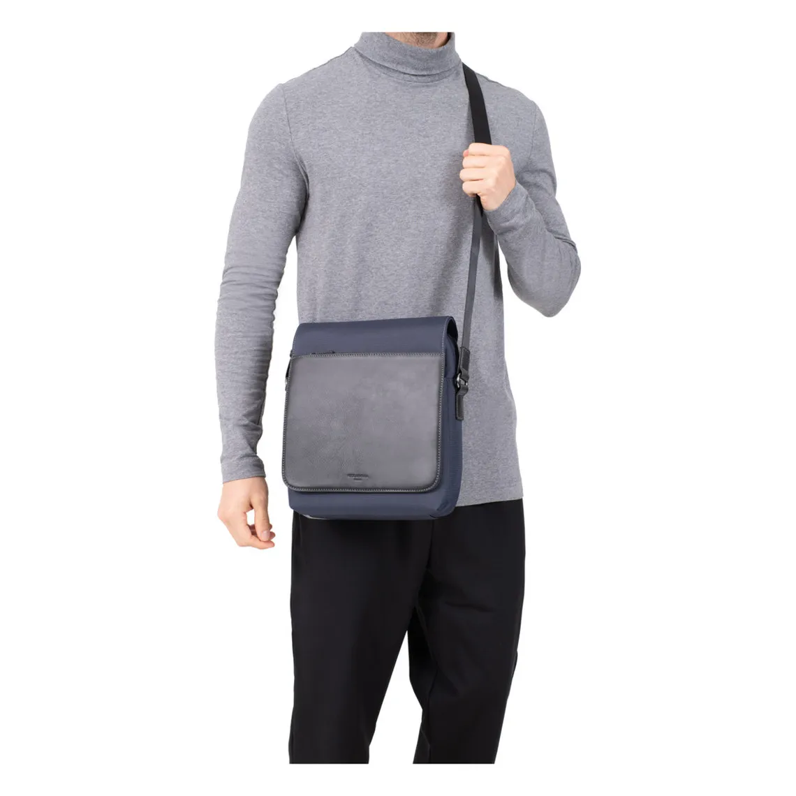 Brown TRAVEL Tablet Messenger Bag | 3 Suisses