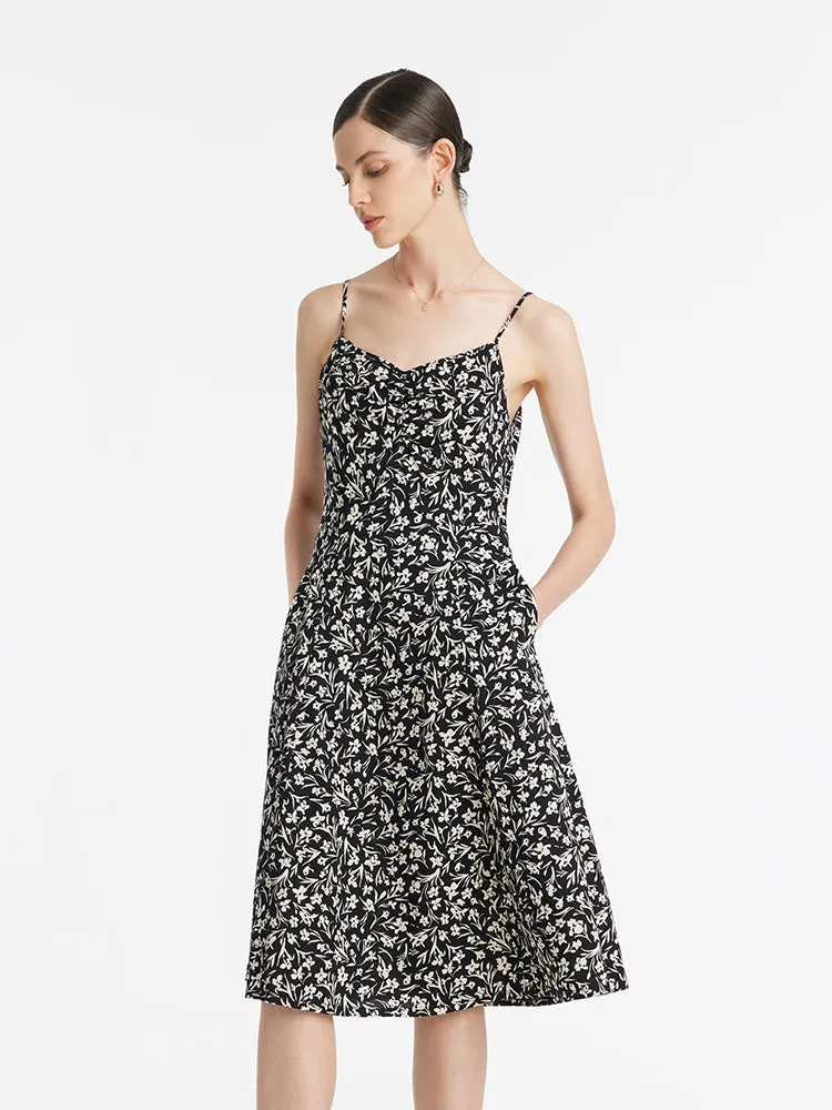 Ensemble deux pièces veste courte en jean et robe midi à bretelles fin