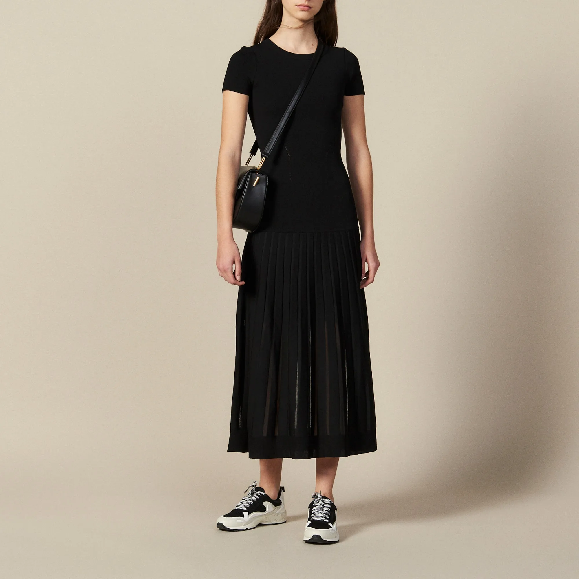Robe longue en maille prés du corps