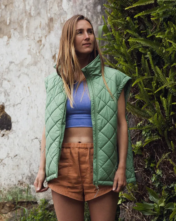Womens Quilted Zip-Up Jacket for Transport